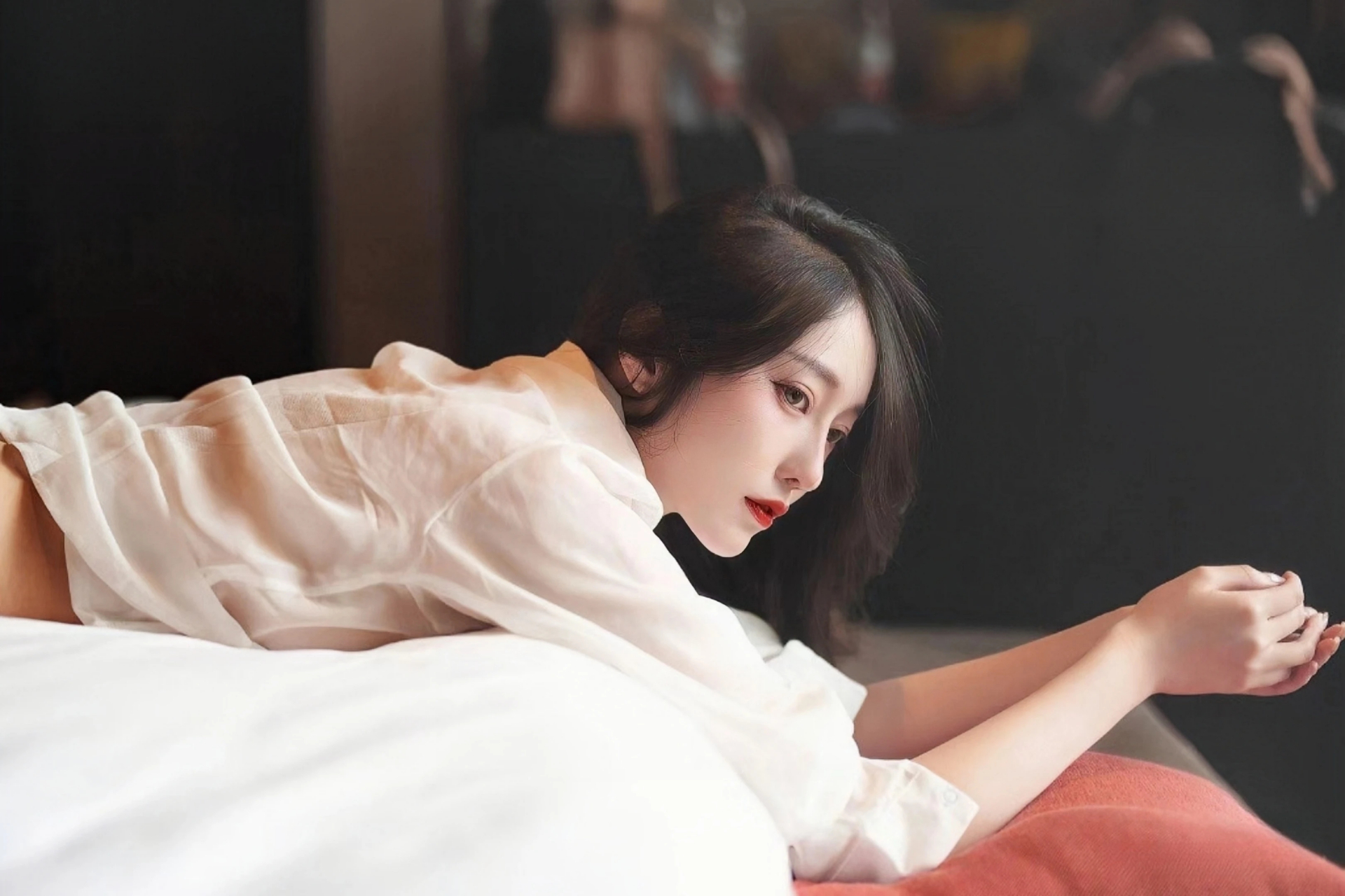 美媒：印度坠毁客机黑匣子录音显示是机长关闭了燃油开关